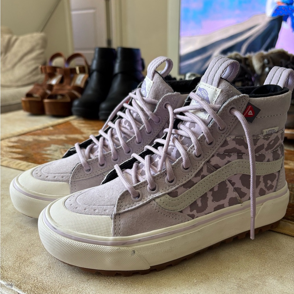 Vans Women's High-Top Sneakers - Lavender Camo